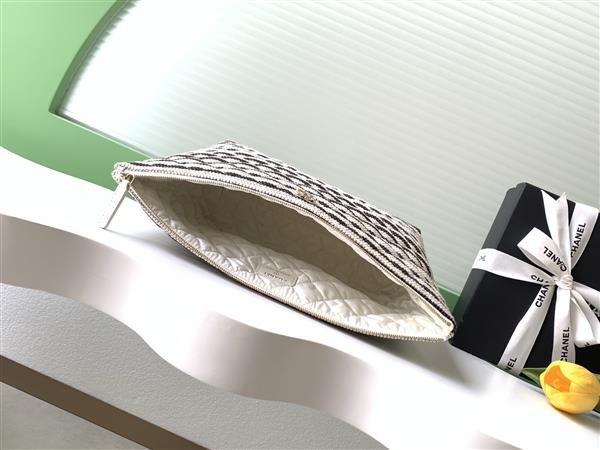 2026127215528371 480